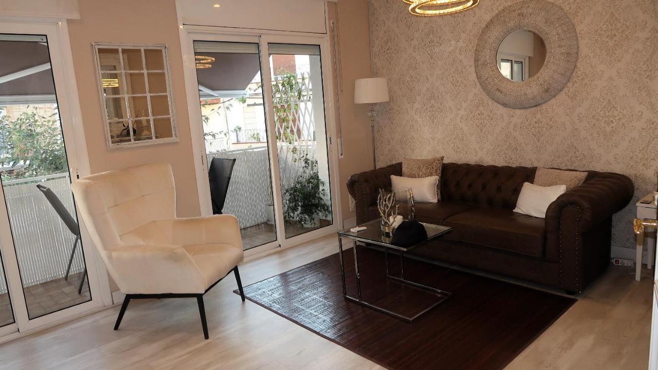 Entire Apartment , 2 Bedrooms Newly Remodeled Center Sitges Barcelona ภายนอก รูปภาพ